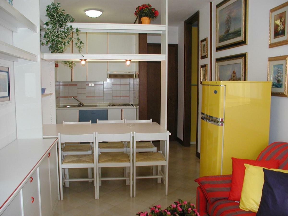 Appartement Complesso Solarium à Bibione Extérieur photo